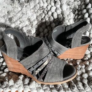 Very G wedges